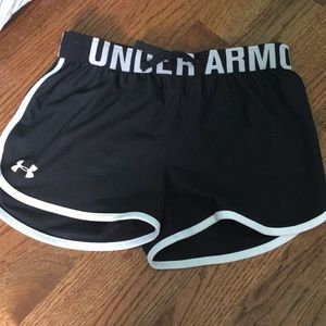 youth medium under armour shorts